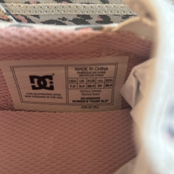 NWT DC SHOES TRASE WOMEN’S SNEAKER NEW CHEETAH GRAY/WHITE/PINK 7 - Picture 5 of 9